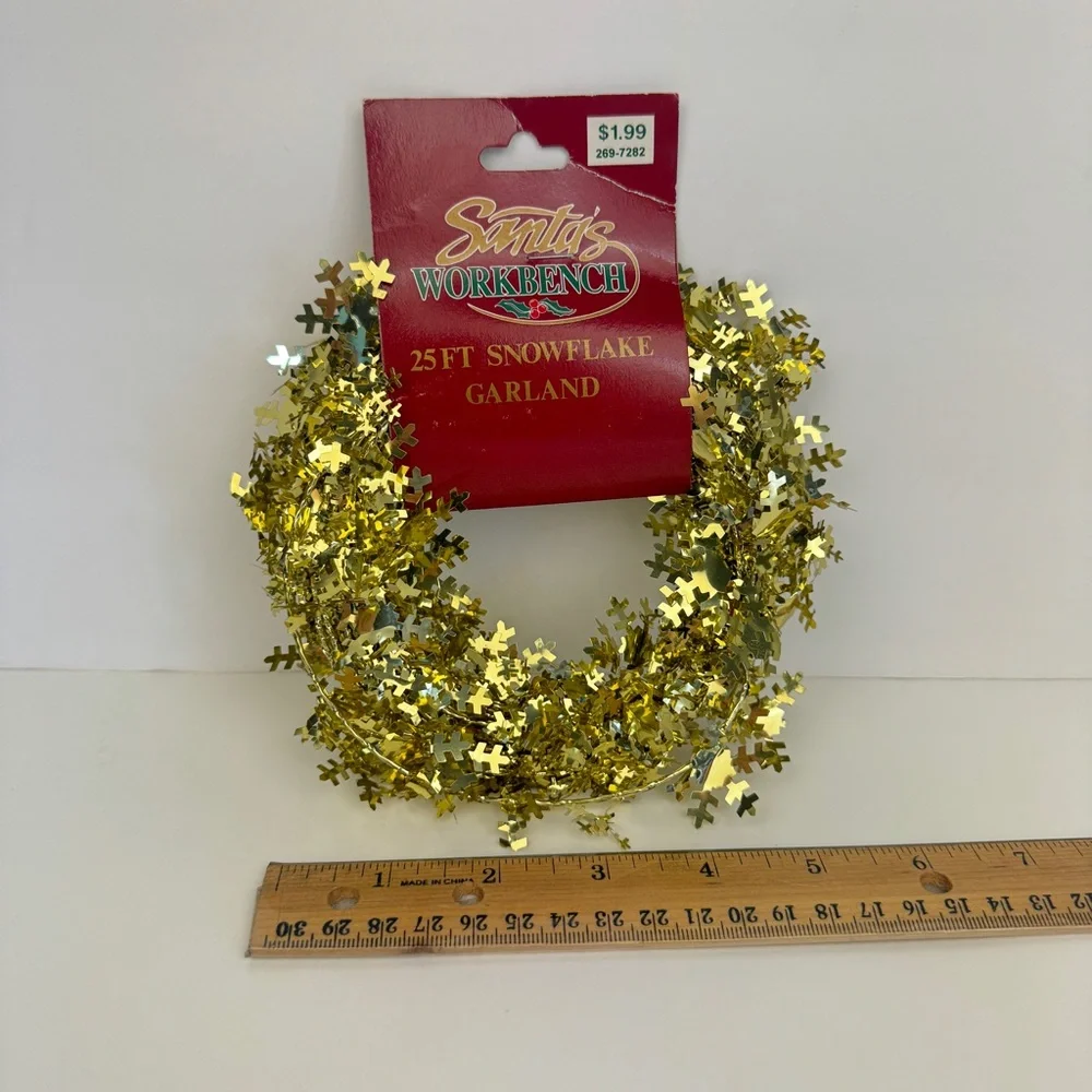 Vtg 1997 25ft Gold Snowflake Garland Wired Santas Workbench Fabri Centers of USA